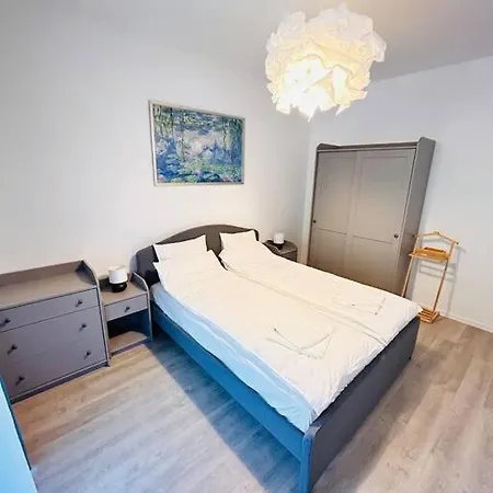 #12lunipebega Appartement